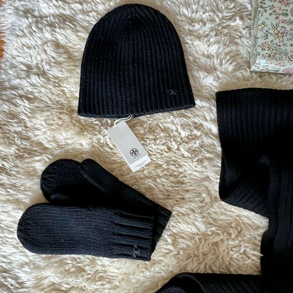 Tory Burch Ribbed Merino Wool Black Knit Scarf, Hat and Mittens Set main image 13